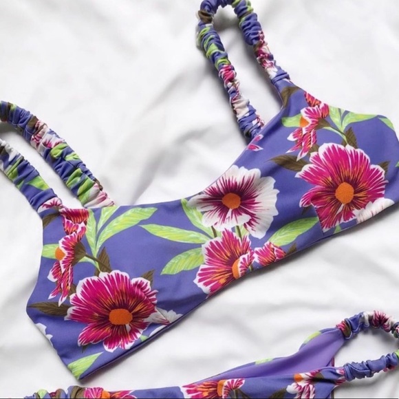 NWT L*Space Revolve Lloyd Bikini Top Lost Ibiza Purple Floral Print (Top Only) M - Picture 11 of 11